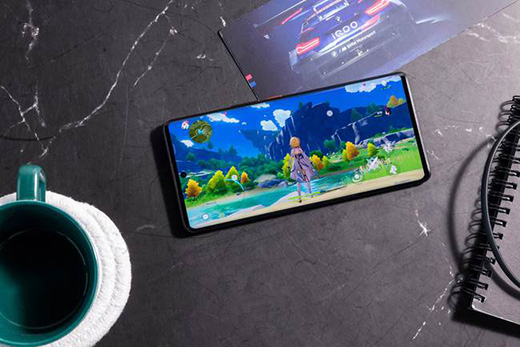 完美詮釋速度美學，iQOO 9 Pro賽道版如何實現工業設計新突破?