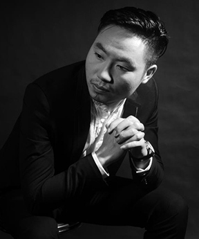 汪新強：刪繁去奢，繪事后素，雅韻方寸之間